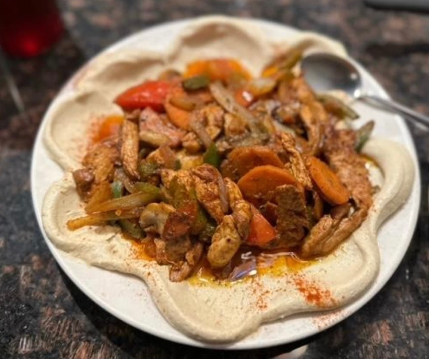 Hommous Chicken Ghallaba